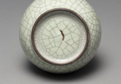 图片[3]-Vase imitating Ge ware glaze, Ming dynasty (16th-17th century)-China Archive